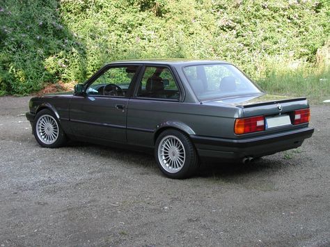 download BMW 325 325i workshop manual