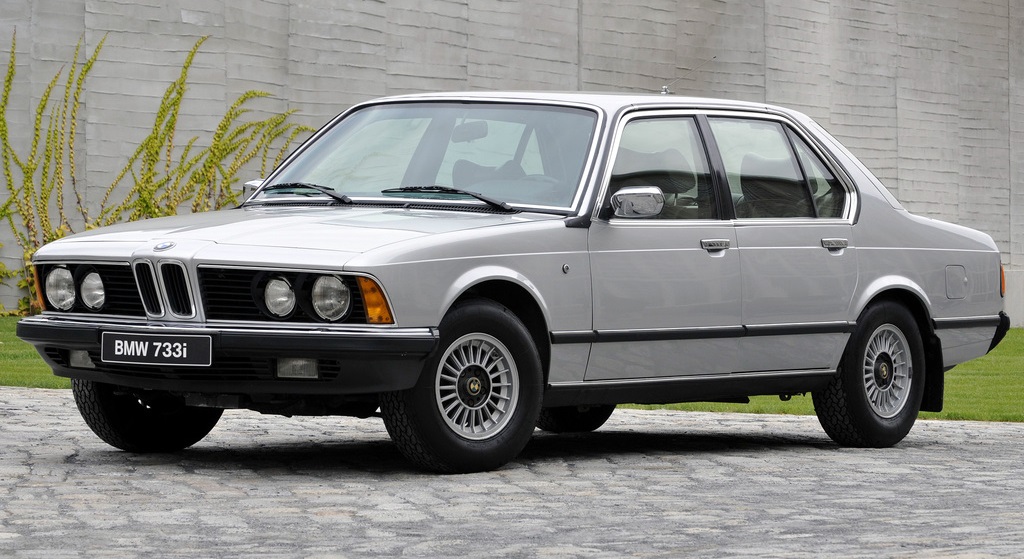 download BMW 735iL able workshop manual