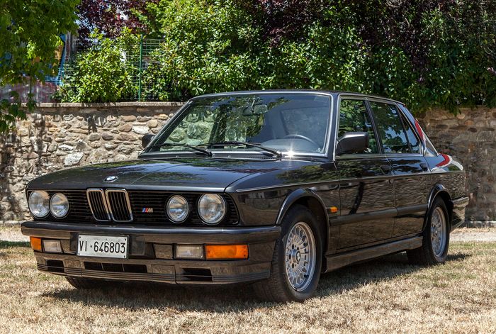 download BMW M535I E28 able workshop manual