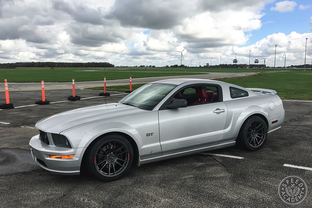 download Ford Mustang GT S197 able workshop manual