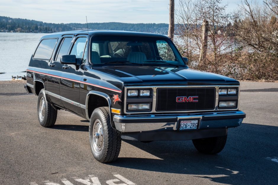 download GMC C2500 Suburban workshop manual