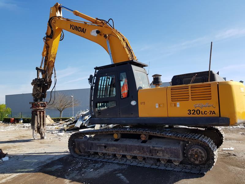 download HYUNDAI R320LC 7 Crawler Excavator able workshop manual