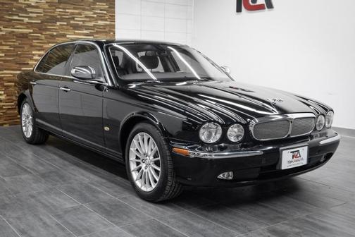 download Jaguar XJ8 able workshop manual