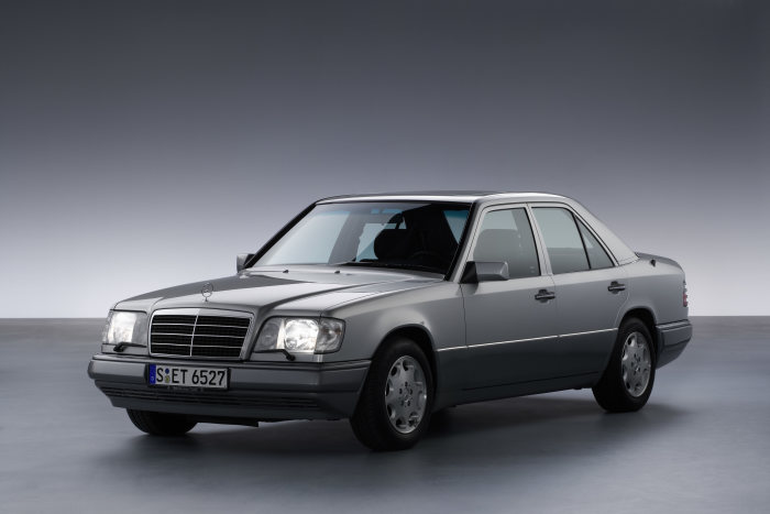 download Mercedes Benz 124 Sedan E300D 3L able workshop manual