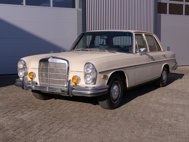 download Mercedes Benz PKW Typen Baureihe W108 W113 in workshop manual