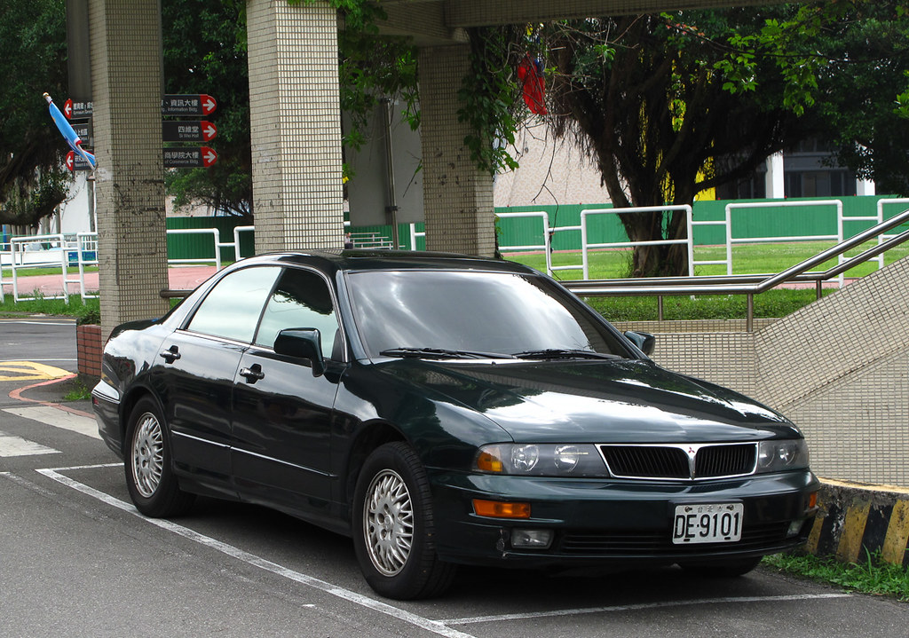 download Mitsubishi Diamante workshop manual