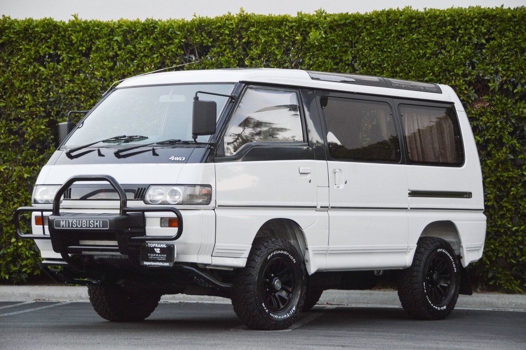 download Mitsubishi L300 Express Star Wagon Delica 2WD 4WD able workshop manual