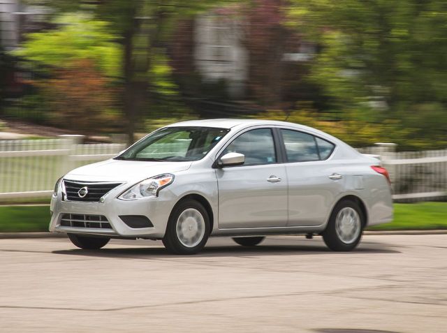 download Nissan Versa able workshop manual